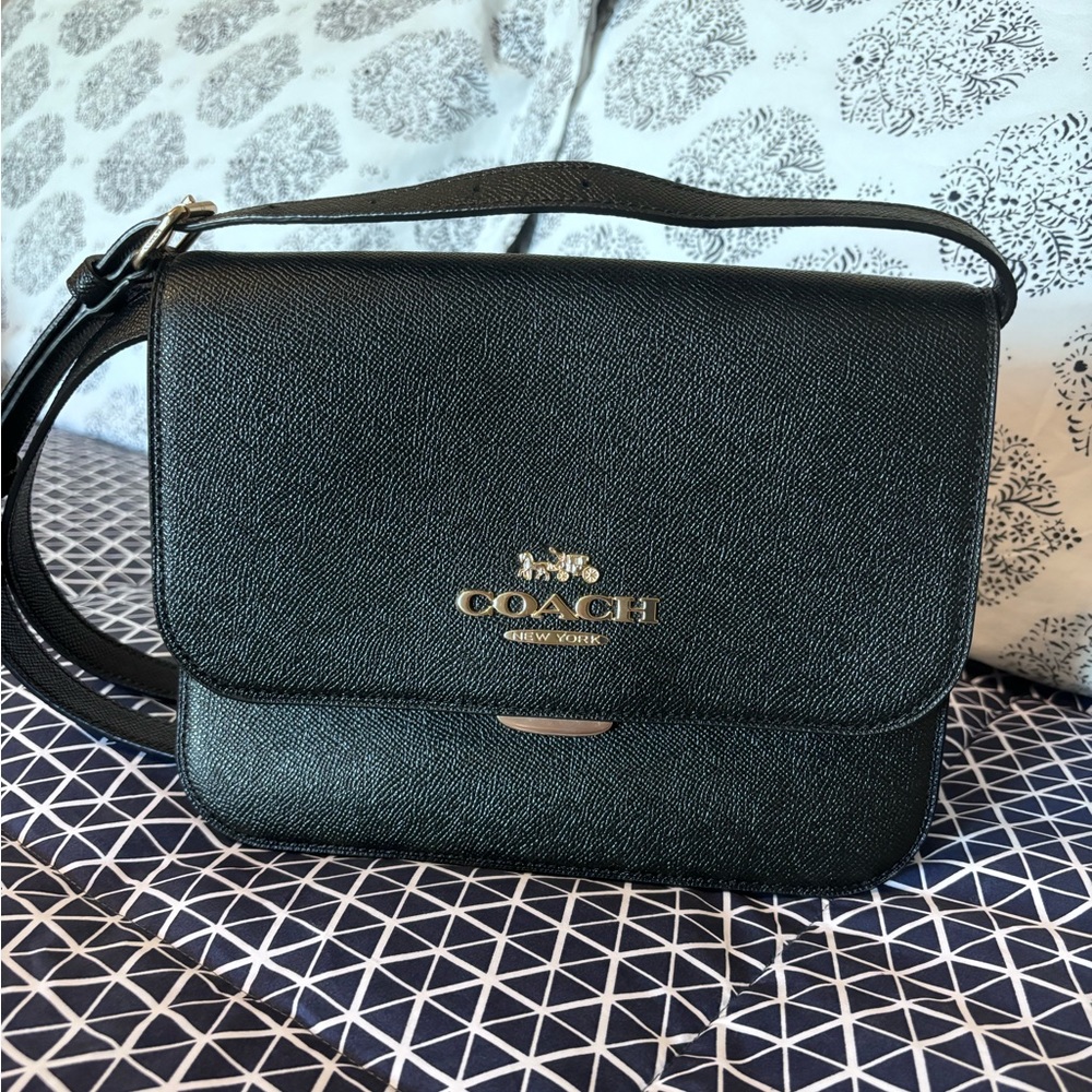 COACH Brynn Flap Bag